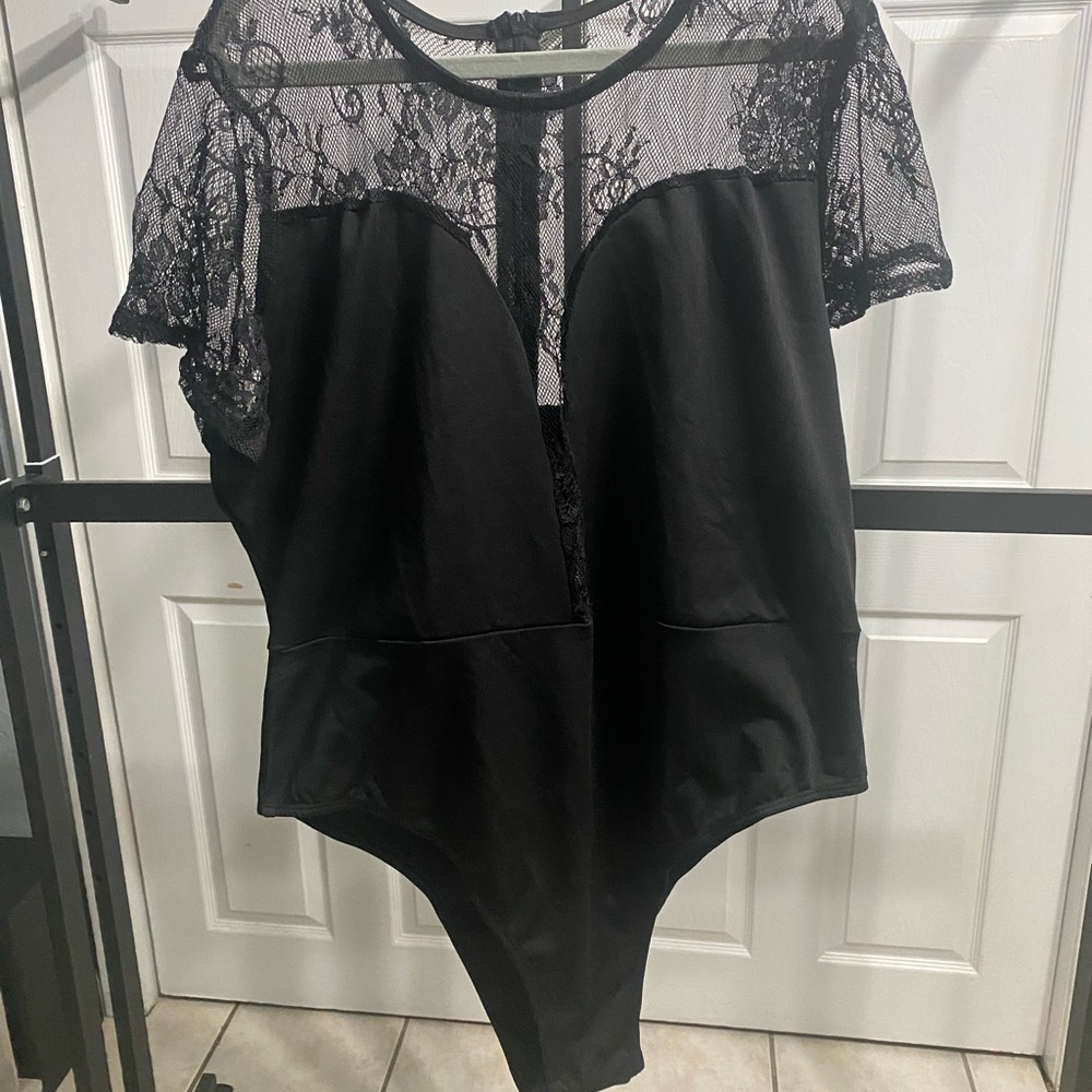 Elegant Black Lace Women Top